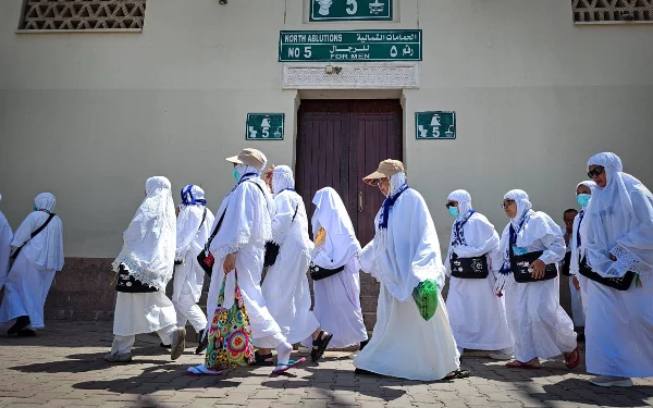 Thumbnail Pagi Ini, Gelombang Dua Jemaah Haji Indonesia Mendarat  di Jeddah