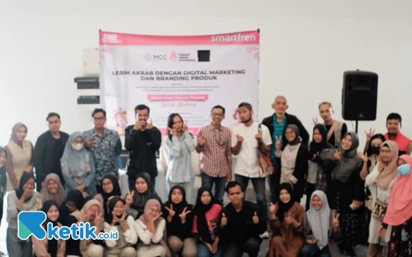 Dukung UMKM Kota Malang, Smartfren Akrabkan  dengan Digital Marketing dan Branding Produk