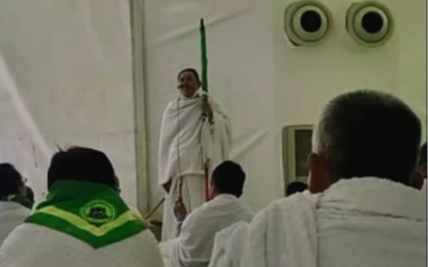 Thumbnail Berita - Wakil Rektor UIN KHAS Jember Jadi Khatib saat Wukuf di Arafah