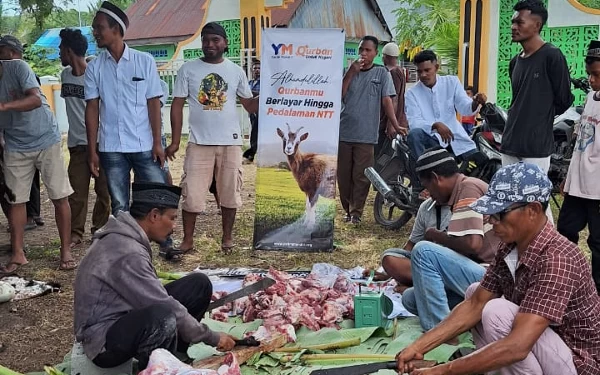 Thumbnail Berita - Yatim Mandiri Distribusikan Daging Kurban ke 5.535 Jiwa di NTT