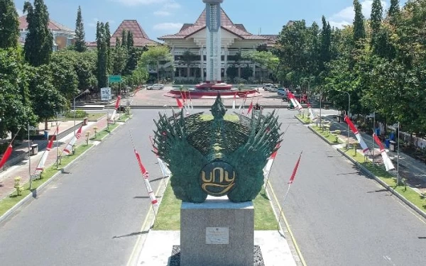 Thumbnail Universitas Negeri Yogyakarta Buka Lowongan Dosen PTNBH