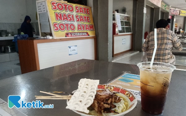 Kuliner Kota Malang, Menikmati Makanan Unik Soto Sate di UB