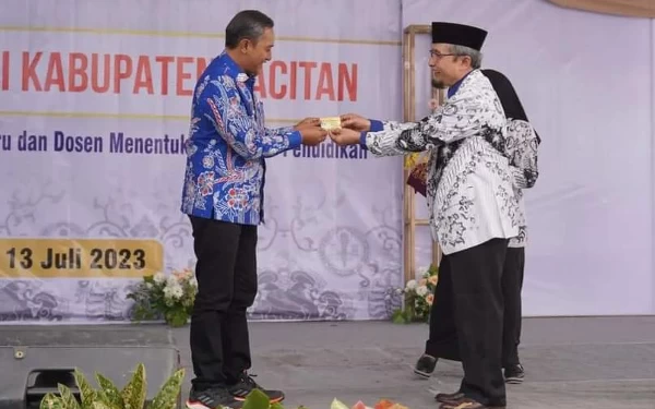 Tangkal Pendidik Terjerat Persoalan Hukum, Ini Pesan Bupati Pacitan