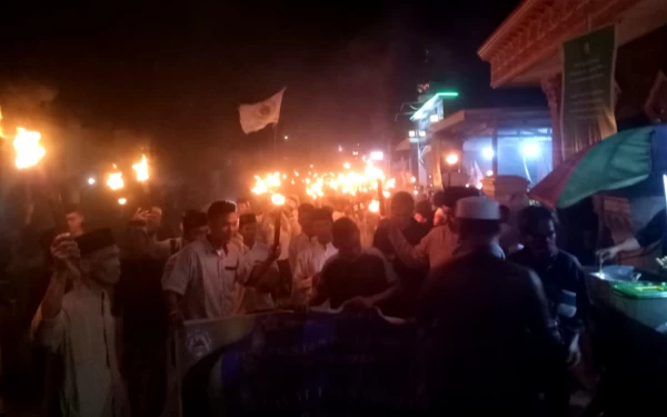 Thumbnail Tradisi Pawai Obor Sambut Tahun Baru Islam di Palembang