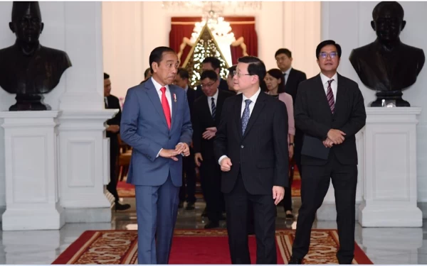 Thumbnail Jokowi Terima Kunjungan Chief Executive Hong Kong, Bahas Investasi hingga Perlindungan WNI