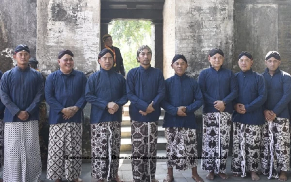 Ziarah ke Makam Raja Kotagede Jogja, Ketua DPRD Kabupaten Madiun: Kenang Jasanya, Teladani Perjuangannya