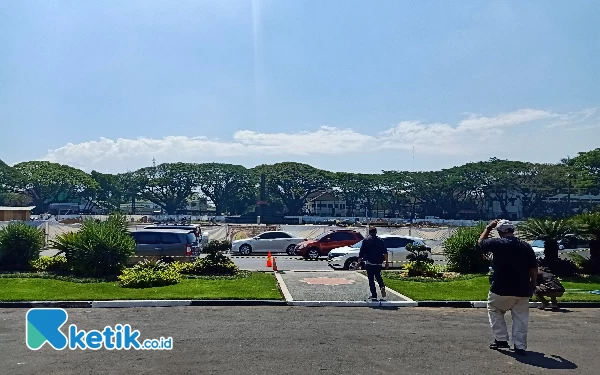 Thumbnail Ingin Linear dengan Alun-Alun Tugu, Pagar Balai Kota Malang Dibongkar