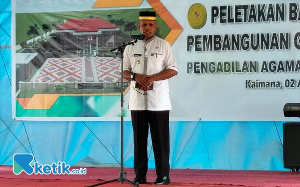 Wabup Hasbulla Furuada Hadiri Peletakan Batu Pertama Pembangunan Pengadilan Agama di Kaimana