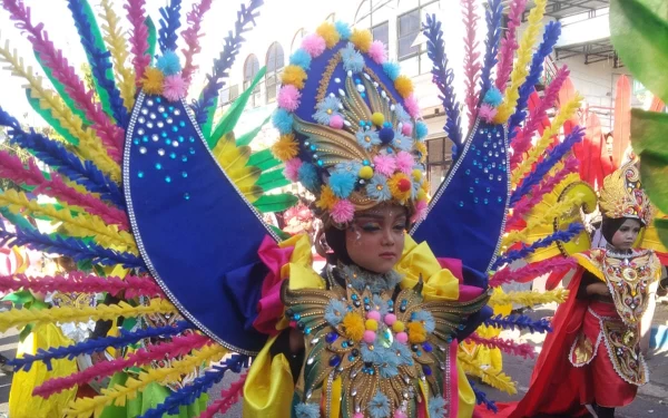 Thumbnail Berita - Ribuan Anak Ramaikan Acara Pawai Budaya di Probolinggo