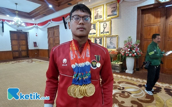 Thumbnail Raih 7 Medali Emas pada ASEAN Para Games 2023, Inilah Sosok Rifky Maulana