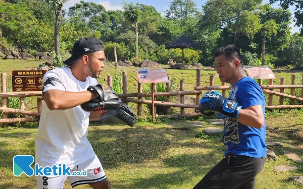 Sosok Randy Ngabalin Atlet Tinju yang Latih Fitness Boxing Banyak Pengusaha