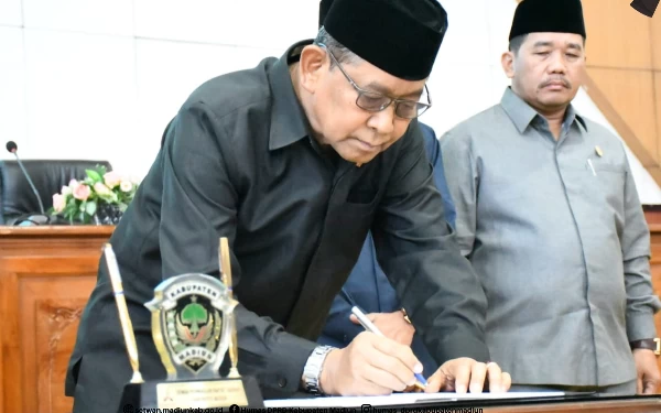 Thumbnail DPRD Kabupaten Madiun Resmi Usulkan 3 Nama Penjabat Bupati, Ada yang dari Kebonsari, Berikut Profilnya