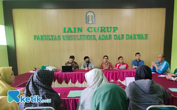 Dekan FUAD IAIN Curup Pimpin Monev, Relevansi Kurikulum Jadi Penekanan