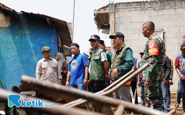 Bupati Bandung Hadir di Tengah Warga Tertimpa Musibah