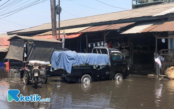 Thumbnail Pasar Gadang Banjir, Imbas dari Bocornya Air PDAM Kota Malang