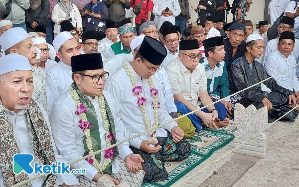 Thumbnail Meminta Berkah Para Wali, Anies-Muhaimin Ingin Meneruskan Perjuangan Wali Songo