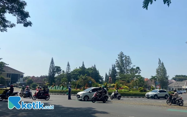 Thumbnail Berita - Acara Pitulasan Pemkot Malang Tutup Jalan, Warganet Protes