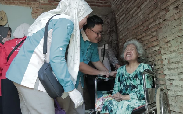 Thumbnail Berita - Polresta Malang Kota Salurkan Bantuan untuk Lansia Disabilitas