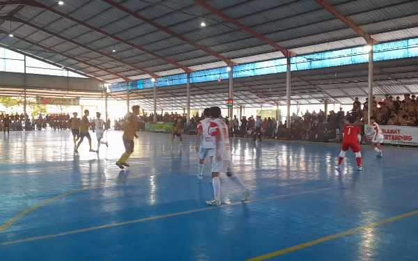 Thumbnail Tim Futsal Putra dan Putri Sidoarjo Kompak Tembus Partai Final