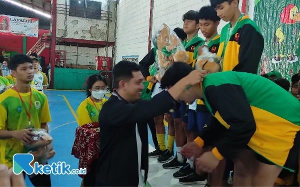 Thumbnail Berita - Tak Mau Kalah, Cabor Futsal Sidoarjo Juga Kawinkan Emas