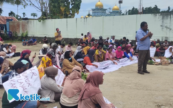 Thumbnail Rencana Relokasi Pasar Tuai Aksi Protes, DPRD Raja Ampat Bela Pedagang