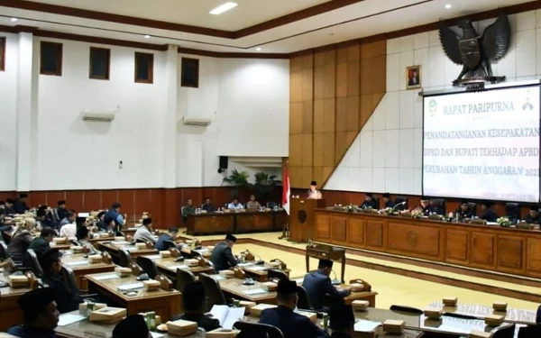 Thumbnail DPRD Kabupaten Madiun-Pemkab Sepakati Perubahan APBD 2023, Cek 3 Fokus Utama Anggarannya