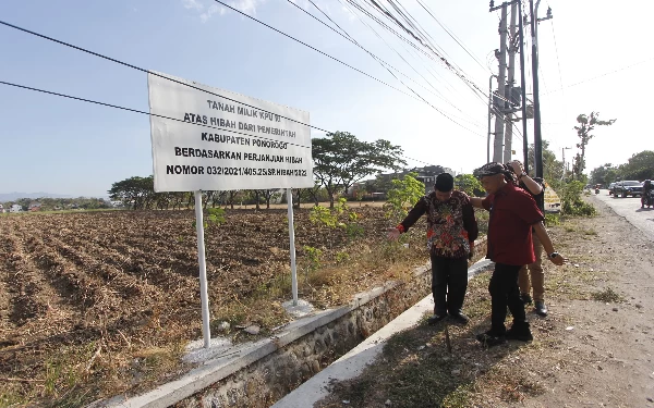 Thumbnail Pemkab Ponorogo Hibahkan 6.000 Meter Persegi Lahan ke KPU, Miftahur Rozaq: Terluas se-Jatim