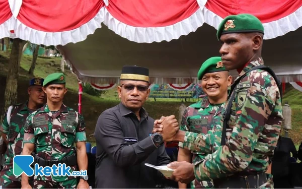 Thumbnail Wakil Bupati Hasbulla Furuada Hadiri Upacara HUT ke-5 Batalyon Infantri 764 Iamba Baua Kaimana