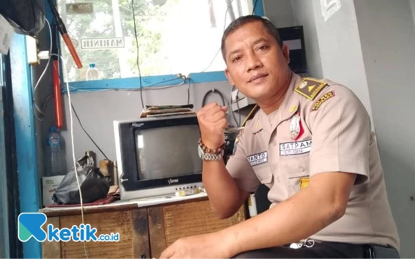 Thumbnail Siyanto, Security Gudang Nyaleg DPRD Jombang: Saya Paham Betul Keadaan Masyarakat Kecil