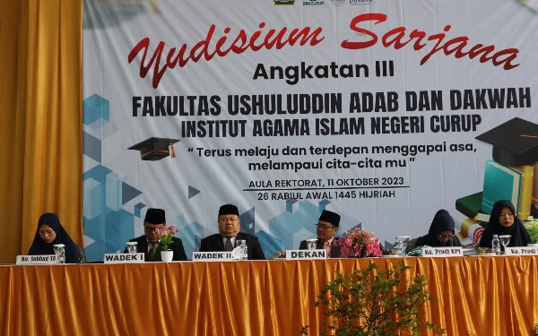 Thumbnail Yudisium FUAD IAIN Curup, Dekan: Sarjana Masa Kini Harus Siap Inovasi Hadapi Digitalisasi