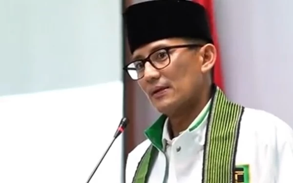 Thumbnail Tak Terlihat di Pendaftaran Ganjar-Mahfud, Kemana Sandiaga Uno?