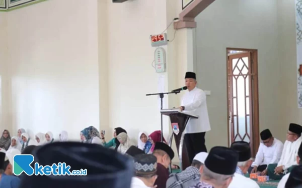 Thumbnail Hadiri Peringatan Maulid, Pj Wali Kota Pagaralam Ajak Perdalam Rasa Cinta Kepada Rasulullah SAW