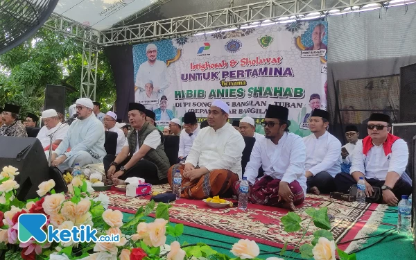 Thumbnail Diikuti Ribuan Warga, Doa Bersama Pertamina di Tuban Hadirkan Habib Anis dan KH Rosid Ubad Maimoen