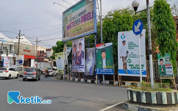 Belum Masa Kampanye, Alat Peraga Caleg Jember Diimbau untuk Diturunkan