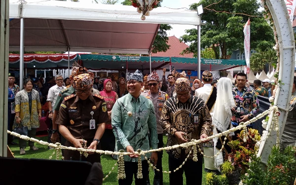 Thumbnail Buka Expo Pariwisata dan Ekonomi Kreatif serta Job Fair, Ini Harapan Pj Wali Kota Batu