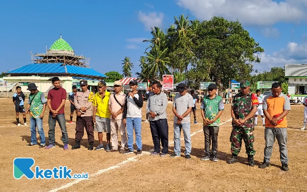 Thumbnail Lanjutan Turnamen Piala Bupati Halsel Zona II Obi, Warga Doakan Almarhum Bupati Usman Sidik