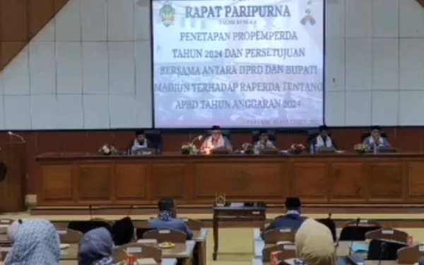 Thumbnail DPRD Kabupaten Madiun-Pemkab Setujui Raperda APBD 2024 Jadi Perda, Intip 6 Prioritas Pembangunan Tahun Depan