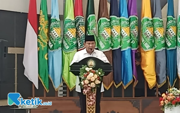 Thumbnail Hadiri Pengukuhan Guru Besar Kehormatan Unisma, Prabowo Subianto Akui Cocok Dengan NU