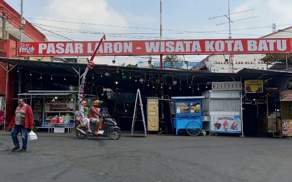 Thumbnail PKL Alun-Alun Kota Batu Sepakat Bebas Atribut Kampanye