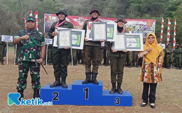 Thumbnail Berita - Shadita Putri Peraih Juara Terbanyak, Ini Hasil Lengkap Pemenang Lomba Ketangkasan Menwa Piala Pangdam V/Brawijaya