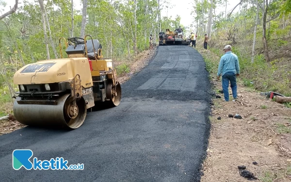 Thumbnail Pembangunan Jalan Sukorejo-Klepu Pacitan Capai 46,7 Persen