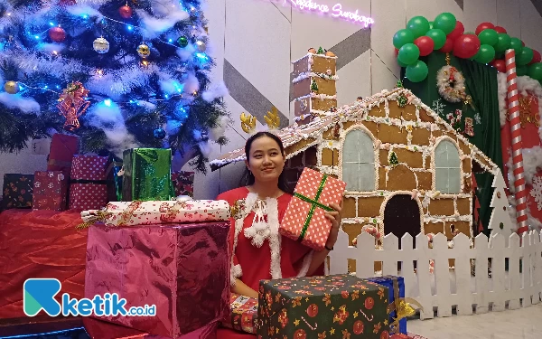 Thumbnail Berita - Angkat Tema Light Christmas Ceremony, Midtown Residence Surabaya Hadirkan Rumah dan Pohon Natal