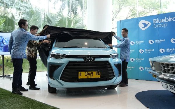 Thumbnail Berita - Diminati Pelanggan, Blue Bird Ganti Armadanya dengan Mobil MPV