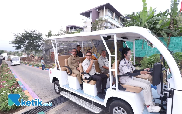 Thumbnail Berita - Drive Thru Park Beroperasi, Pj Wali Kota Batu Sebut Akan Membuka Lapangan Kerja Baru