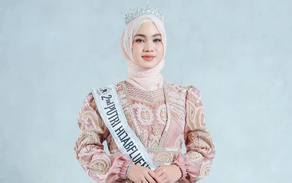 Thumbnail Diva Maharyani, Runner Up 2 Putri Hijabfluencer Indonesia 2023 Ajak Perempuan Tak Berhenti Raih Impian