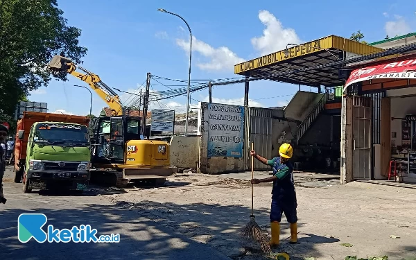 Thumbnail Berita - Ahli Waris Tolak Eksekusi Lahan Eks Cucian Mobil di Exit Tol Madyopuro Kota Malang