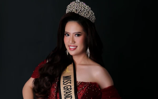 Thumbnail Jelang Nataru, Miss Grand Tourism Jawa Barat 2023/2024 Ajak Masyarakat Berwisata Guna Perkuat UMKM