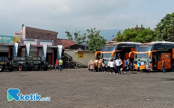 Thumbnail Rugikan Pedagang Kios, Pedagang Asongan Dilarang Masuk Rest Area Sidomulyo Kota Batu