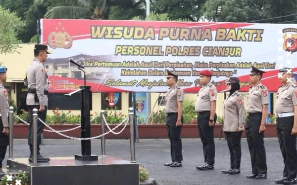 Thumbnail Awal Tahun 2024, Polres Cianjur Naikkan Pangkat Perwira dan Bintara