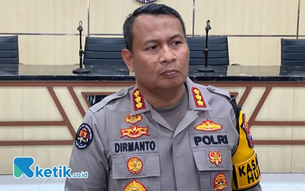 Thumbnail Polisi Tangkap Pelaku Penembakan Relawan Prabowo di Sampang, Ini Jenis Senjata yang Diduga Dipakai